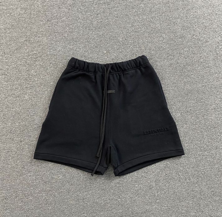 Pantaloni Scurti Essentials / Premium / 2026