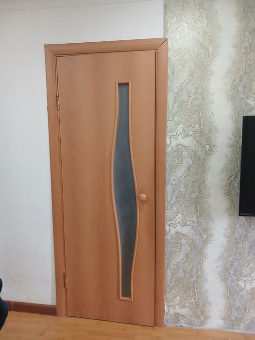 Двери межкомнатные,  б/у, дёшево