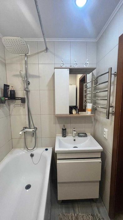 Продам 4 ком квартиру в Центре