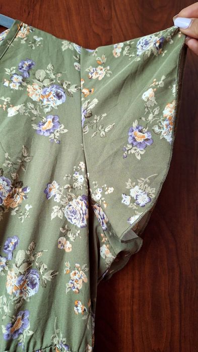 Рокля Shein зелена на цветя ХЛ XL