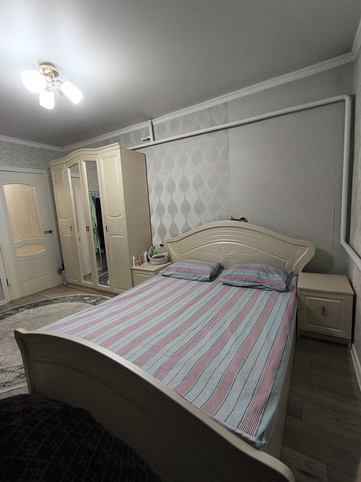 Спальный гарнитур б/у