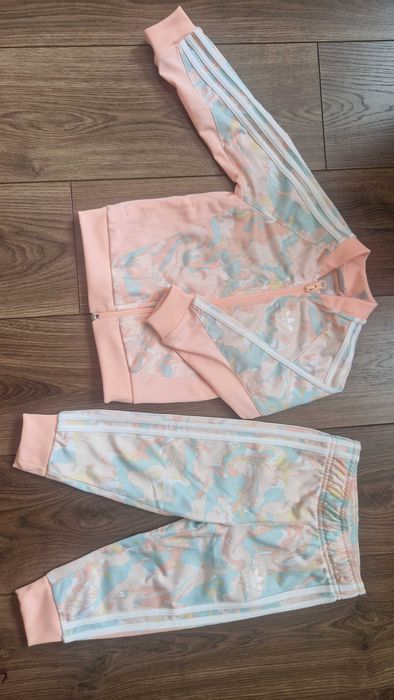 Детский спортивный костюм