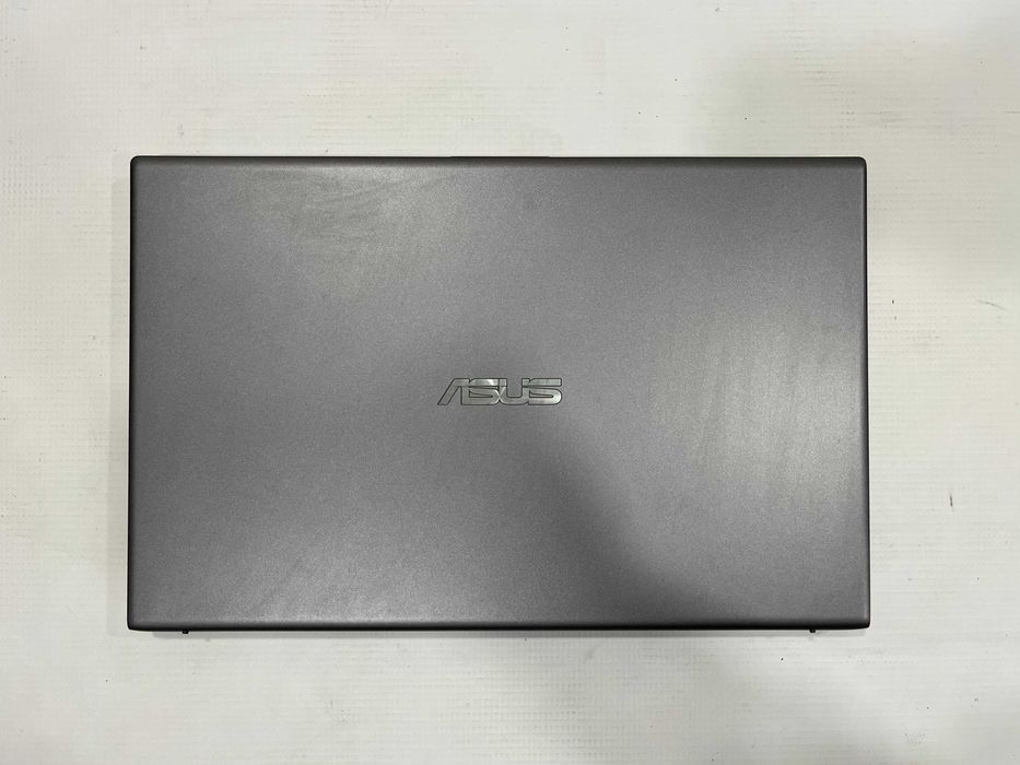Лаптоп ASUS VivoBook 15, Intel Core i7 8550U, MX 130 2GB, 20GB ram