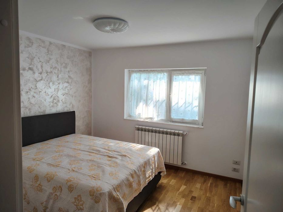 Apartament 3 camere de vânzare Roman