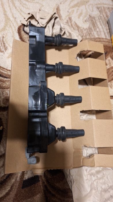 Запалителна бобина за пежо 307,1.6 бензин, 109коня от 2004 година