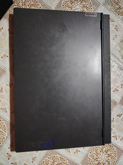 Laptop Gaming Lenovo Legion – Ryzen 7 / RTX 2060 / 16GB RAM – Stare foarte bună