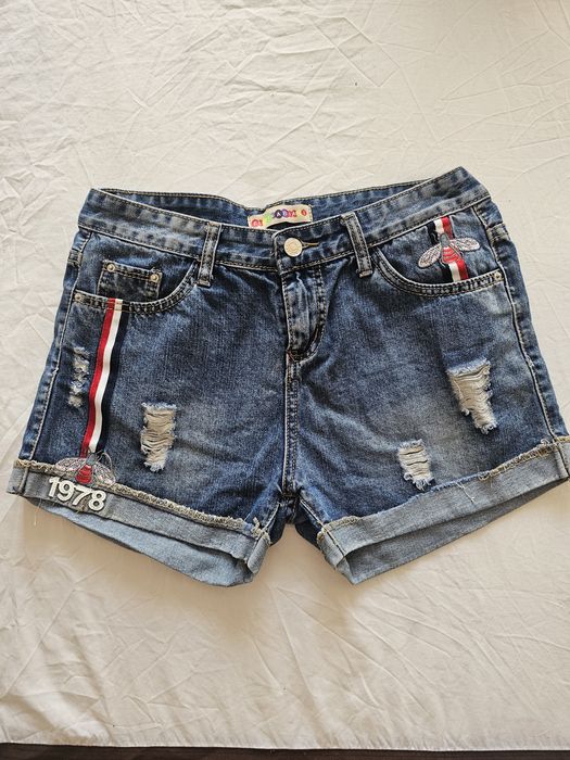 Продам шорты джинса новые 2000