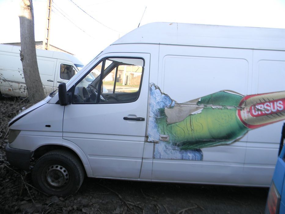 Dezmembrari Mercedes-Benz SPRINTER (W903) (1998-2005) 208 CDI Motorina