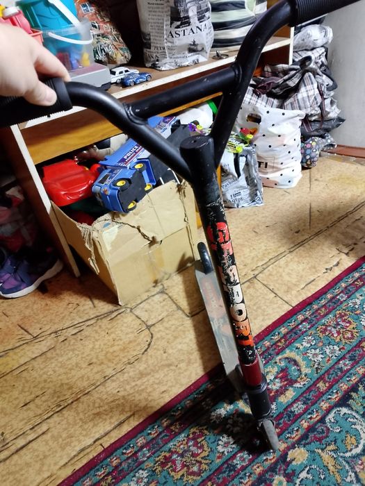 Детский самокат  в хорошем состоянии