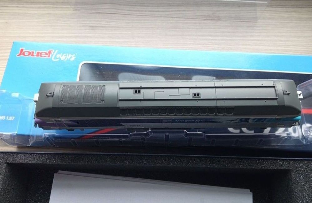 Locomotiva digitala jouef HO