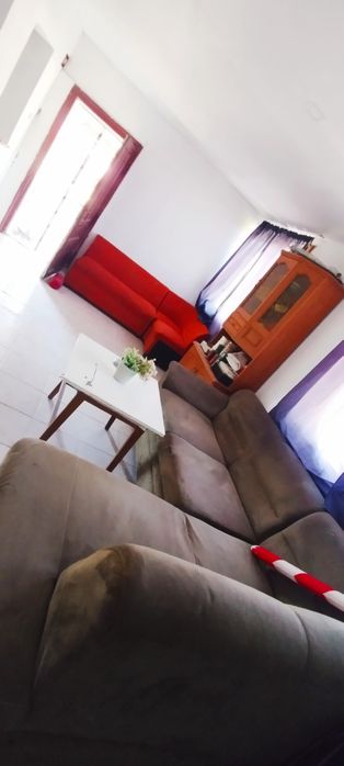 Продава се къща в село Лобош, област Перник