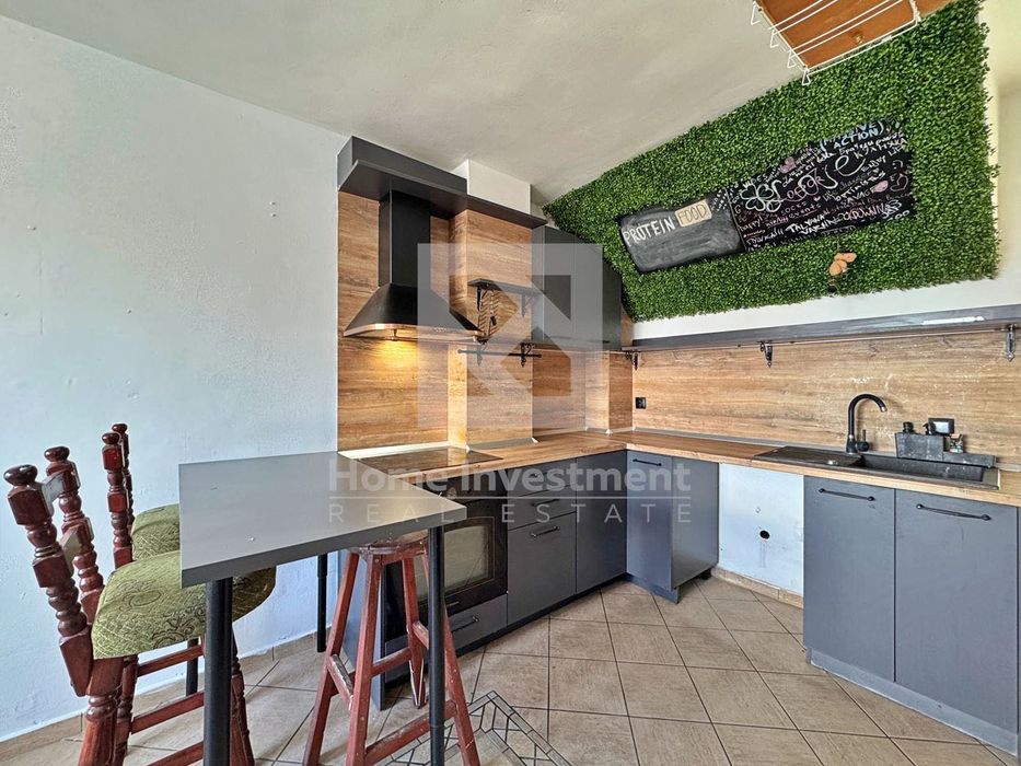 Продава се Тристаен апартамент в Варна, Общината - 60 кв.м за 2447 €/кв.м - Снимка #1