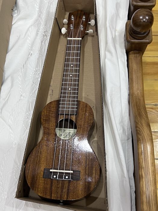 Укулеле Aria оригинал