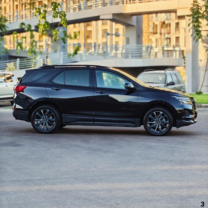 Chevrolet Equinox, 2022, фулл, в идеальном состоянии