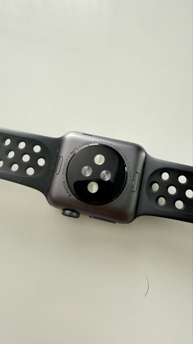 Apple watch series 3 limited nike edition