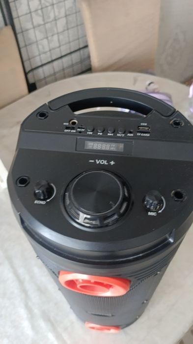 Блютуз Колонка .