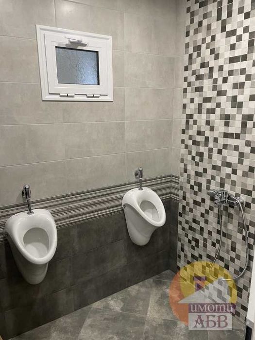 Дава се под наем Офис в Велико Търново, Център - 230 кв.м за 1500 € - Снимка #10