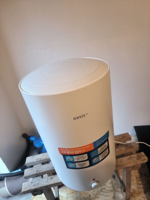 Водонагревательные бойлер OASIS,80литров