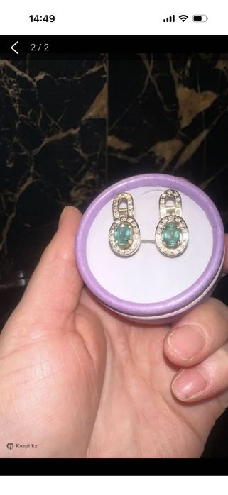 Серьги с изумрудом бриллиантами