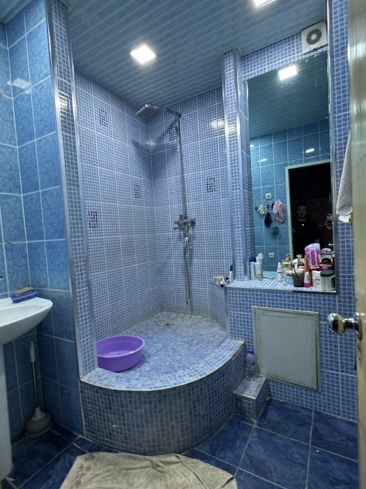 Квартира 3/1/5 Вдоль дороги 77м2 место под нежилое. Мирабадский район