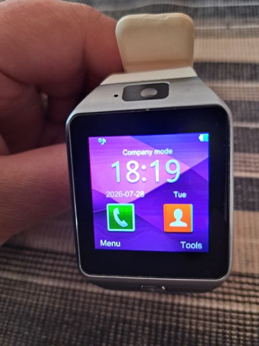SmartWatch dz09 в бял цвят