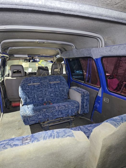 Продам Mitsubishi Delica L400