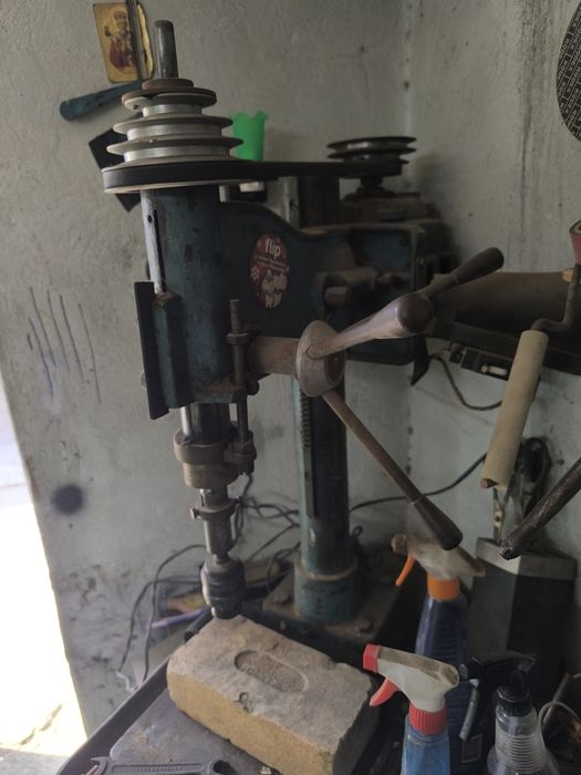 Сверлильный станок