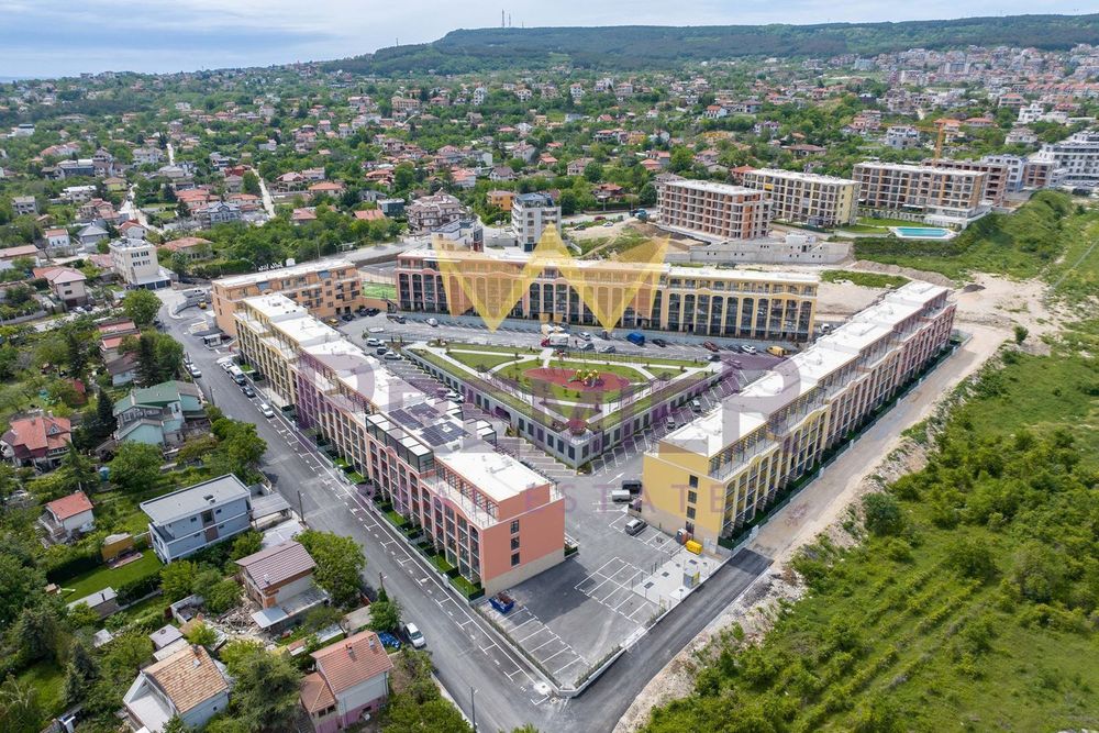 Продава се Двустаен апартамент в к.к. Св.Св. Константин и Елена - 49 кв.м за 1510 €/кв.м - Снимка #8