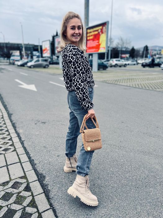 Ръчно плетени дамски чанти