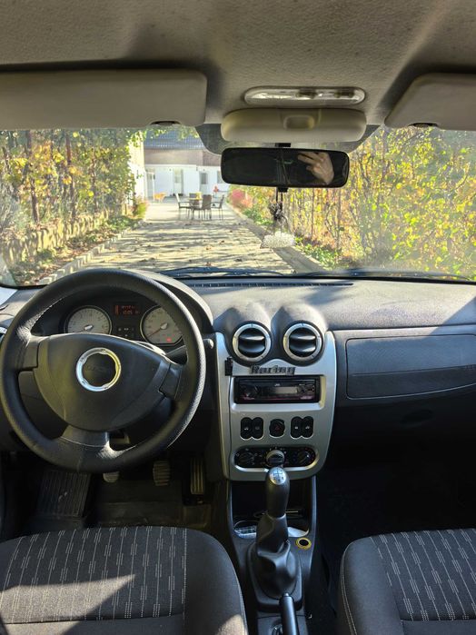 Dacia logan 2011