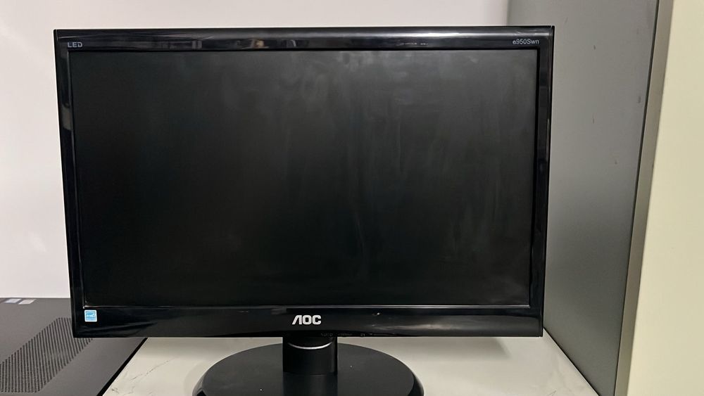 Мониторы Acer, AOC, HP, Samsung, Qmax