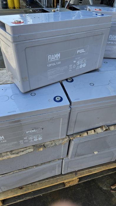 Тягов акумулатор професионална серия  Fiamm