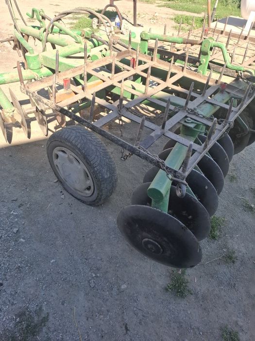 Vând disc și plug reversibil Tibucani • OLX.ro