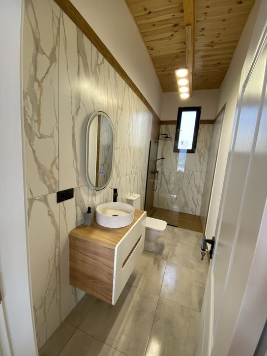 Inchiriez Cabana Vila Colibita A-frame Jacuzzi camere