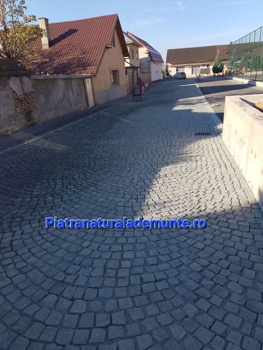 Piatra cubică andezit asigur transport în toată țara