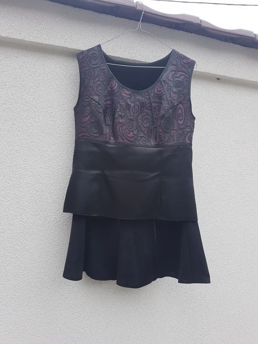 Compleu damă elegant.