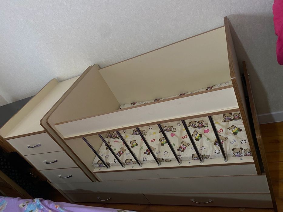 Детски Монеж кроват