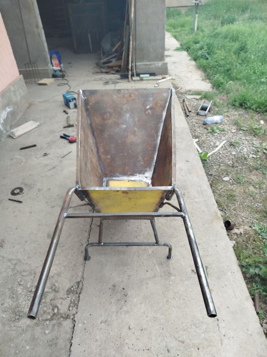 Тележка. Арба. Тачка .