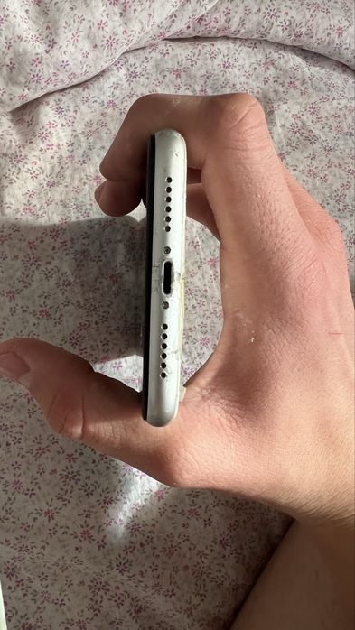 Iphone 11/64 white