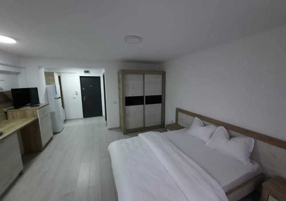 Inchiriez  garsoniere in regim hotelier zona centrala