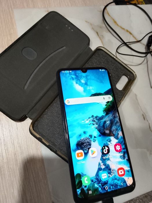 Продам телефон SAMSUNG