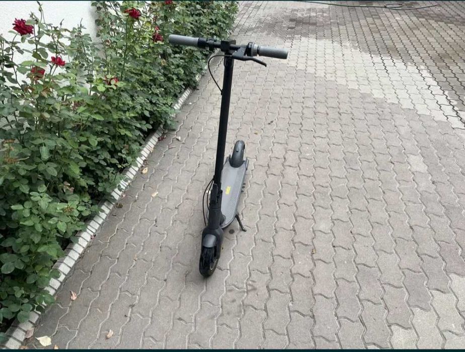 Электросамокат Ninebot g30 Max в хорошем техническом состянии