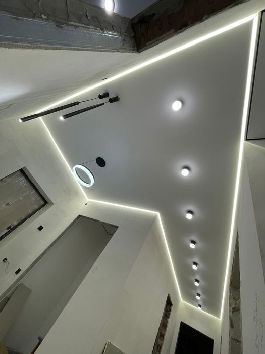 Натяжной потолок Софиты Световые линии Магнитные треки ремонт