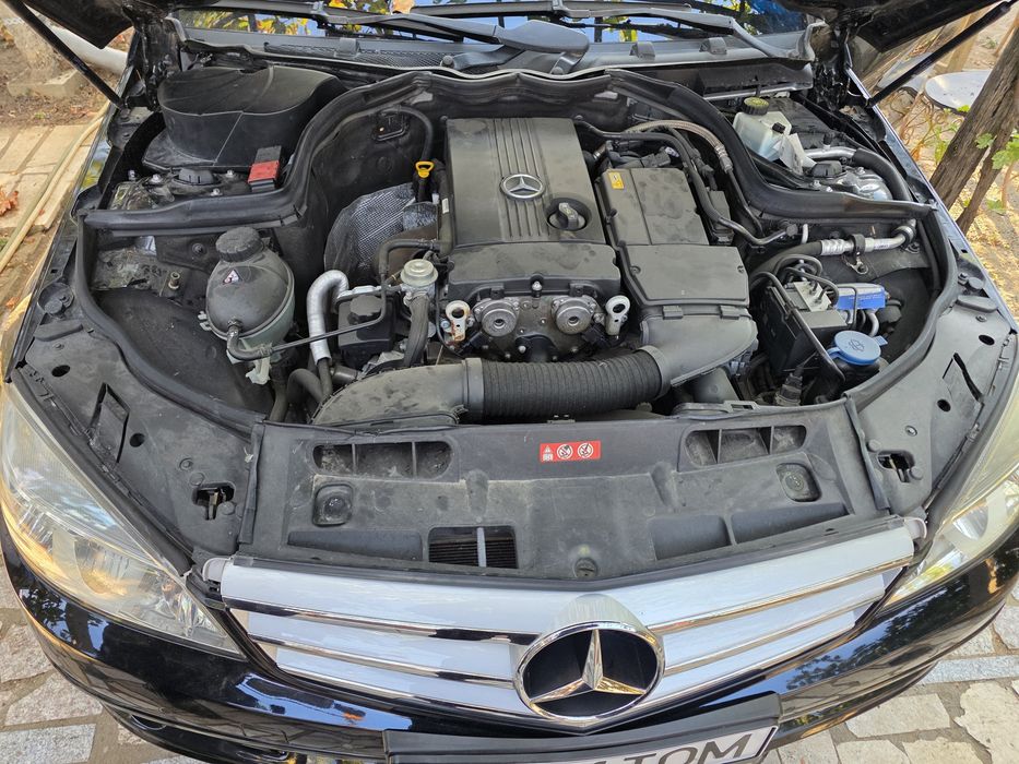 MERCEDES-BENZ  2010 — imagine 5
