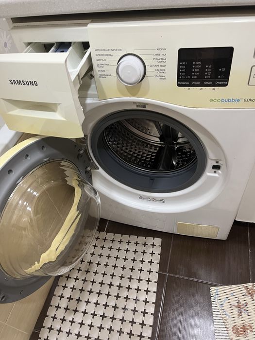 Продам стиральную машину samsung