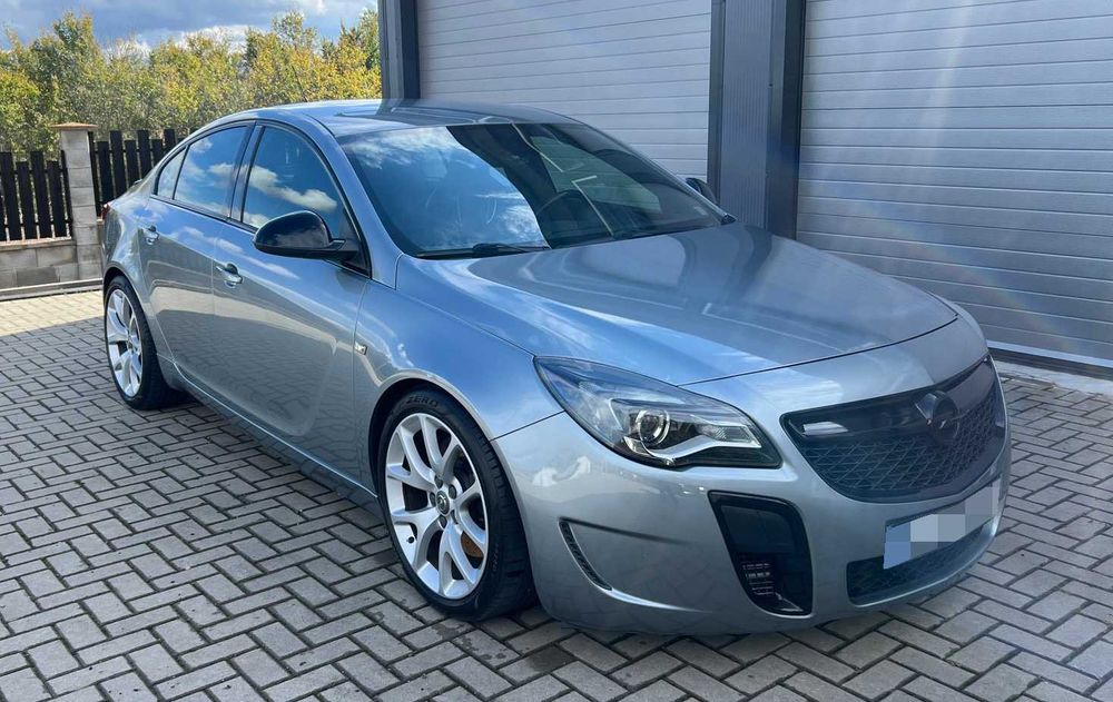 Opel Insignia OPC