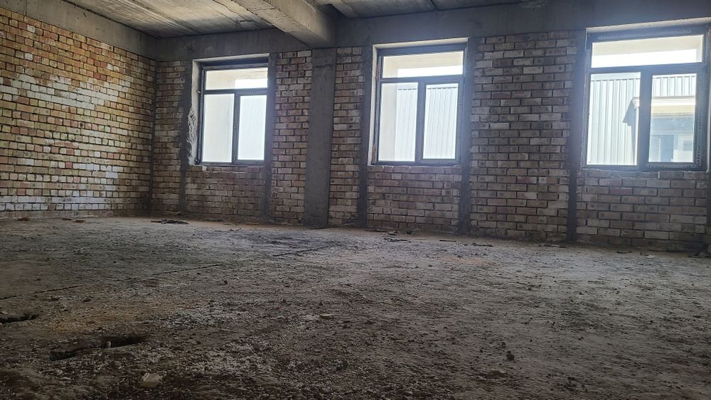 6 комнатная дуплекс коробка кадастр 126 кв.200 м. от метро 12 бекат