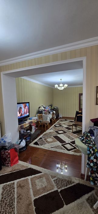 Продаётся трёхкомнатная квартира