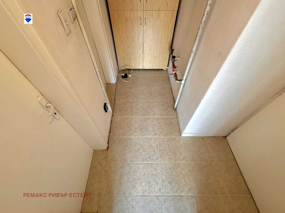 Дава се под наем Тристаен апартамент в Русе, Широк център - 110 кв.м за 280.5 € - Снимка #11