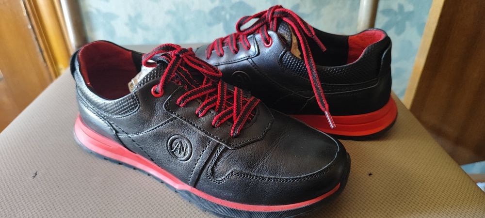 Туфли-кроссовки !